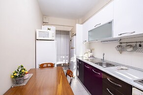 Chic Flat With Balcony Close to Caddebostan Shore