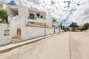 2369 Mono Le Rose by Barbarhouse