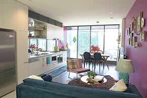 2-BRM Apartment Yarra River View Skyline