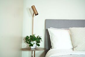 2-BRM Apartment Yarra River View Skyline