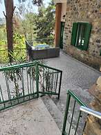 Theplatresnest Lovely 3-bed House in Pano Platres