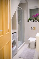 Luxurious Tranquil Four Bedroom Retreat in Buxton