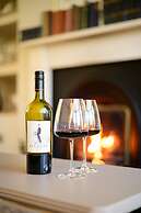 Luxurious Tranquil Four Bedroom Retreat in Buxton