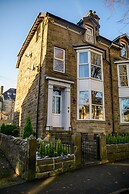 Luxurious Tranquil Four Bedroom Retreat in Buxton