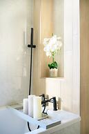 Luxurious Tranquil Four Bedroom Retreat in Buxton