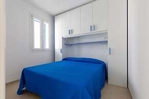 2460 Trilo Damiani by Barbarhouse