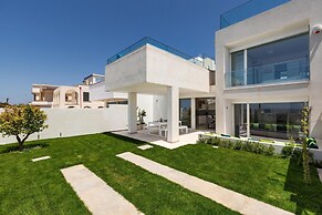 3035 Villa Baia Delle Sirene by Perle di Puglia