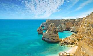 Lovely Well Located 3-bed Apartment in Algarve