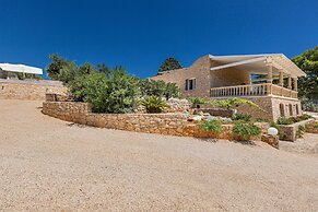 3087 Villa Lodrea by Perle di Puglia