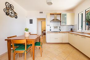 3087 Villa Lodrea by Perle di Puglia