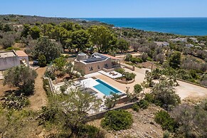 3087 Villa Lodrea by Perle di Puglia
