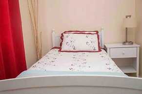 Amazing 2 Bedroom apt 1 Warm, Cosy, Comfortable