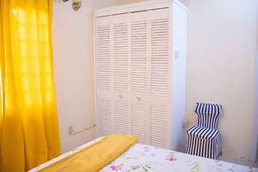 Amazing 2 Bedroom apt 1 Warm, Cosy, Comfortable