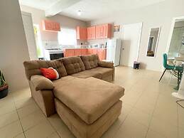 Amazing 2 Bedroom apt 1 Warm, Cosy, Comfortable