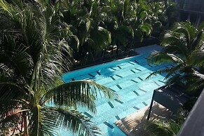 Luxury King Bed Apartment With Pool View and Sauna