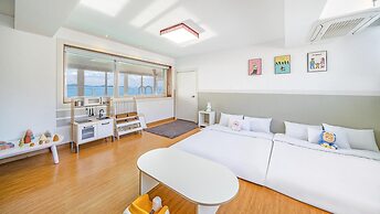 Ganghwa Hi Mom Kids Family Pension Black