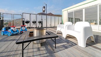 Ganghwa Hi Mom Kids Family Pension Black