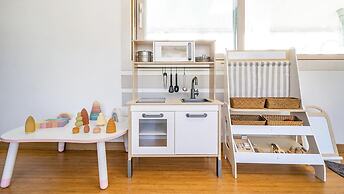 Ganghwa Hi Mom Kids Family Pension Black