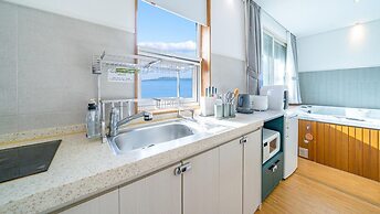 Ganghwa Hi Mom Kids Family Pension Black