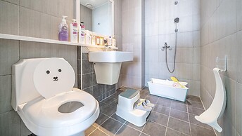 Ganghwa Hi Mom Kids Family Pension Black