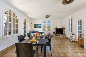 2750 Villa Petra by Barbarhouse