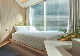 UH Suite Seoul Square