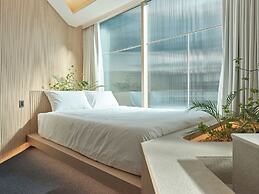 UH Suite Seoul Square