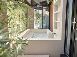 UH Suite Seoul Square