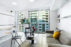 Modern High-Rise Condo with Pool/Gym, in Central DT MIAMI!