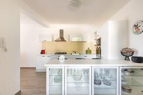 2508 Villetta Blanca by Barbarhouse