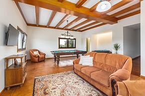 Stunning 6-bed House in Brito, Guimaraes