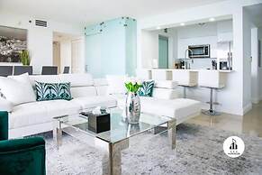 Modern Brickell Condo With Ocean City Views