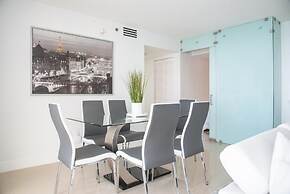 Modern Brickell Condo With Ocean City Views