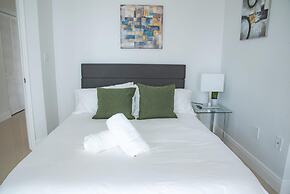 Modern Brickell Condo With Ocean City Views