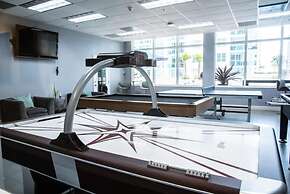 Modern Brickell Condo With Ocean City Views