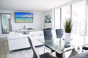 Modern Brickell Condo With Ocean City Views