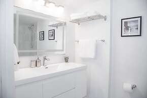 Modern Brickell Condo With Ocean City Views