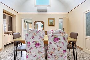 2043 Antica Dimora Stasi by Barbarhouse