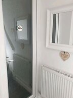 Cosy & Comfortable 2 Bedroom Annex New Build 2022