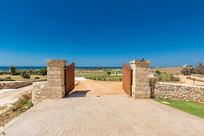 2475 Villa Pietra del Sole by Perle di Puglia