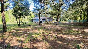 Ranch Home w Games Hot Tub and Beautiful Scenery