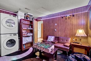 Ranch Home w Games Hot Tub and Beautiful Scenery