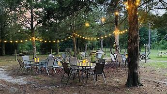 Ranch Home w Games Hot Tub and Beautiful Scenery