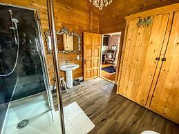 Beautiful 3-bed Luxury Private Lodge in York