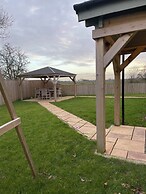 Beautiful 3-bed Luxury Private Lodge in York