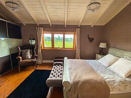 Beautiful 3-bed Luxury Private Lodge in York