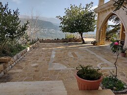 Maison de la Vallee Private Guest House Great View