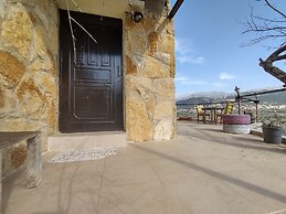 Maison de la Vallee Private Guest House Great View