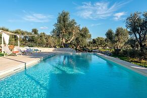 Trullo Delle Ginestre Private Pool