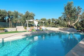 Trullo Delle Ginestre Private Pool